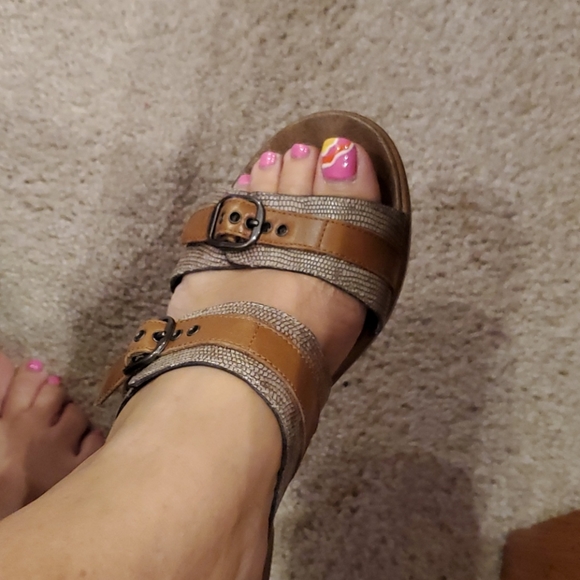 Dansko Shoes - Dansko slip on sandals